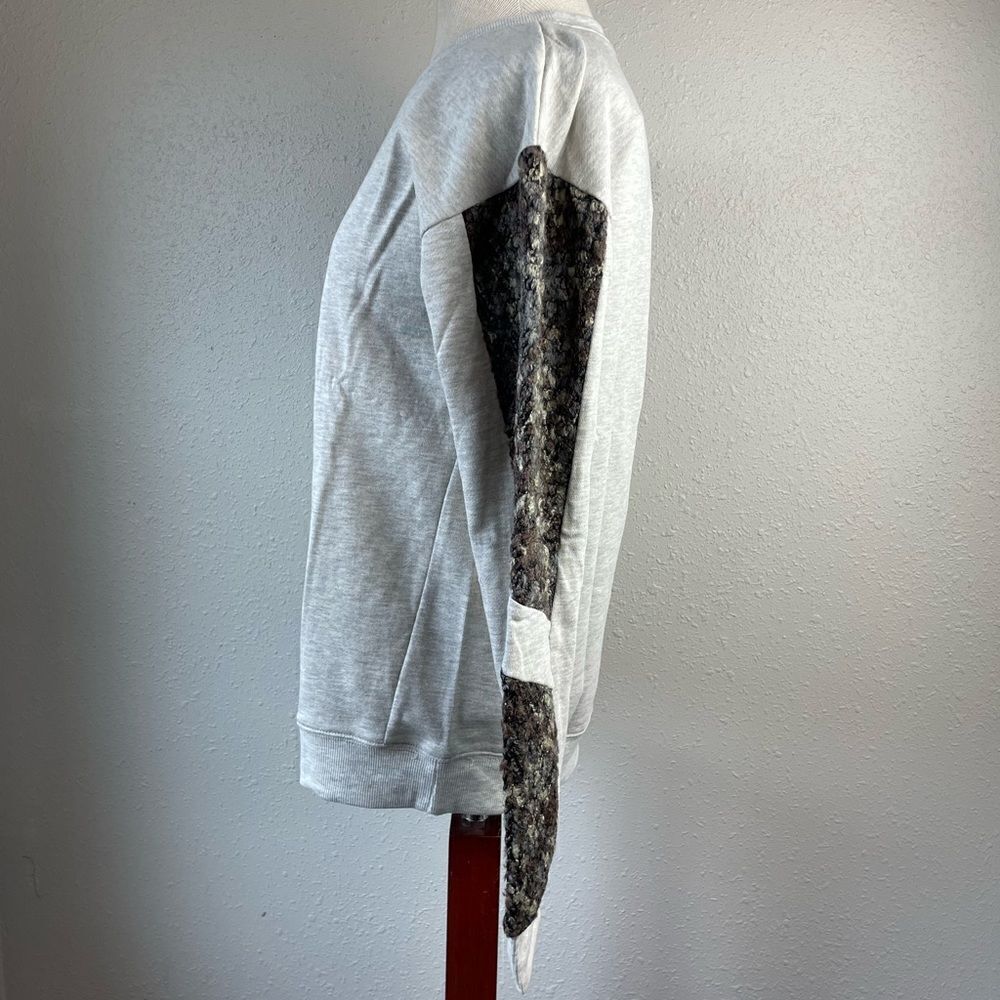 NWT Hem & Thread Sweatshirt Size S - Picture 2 of 7